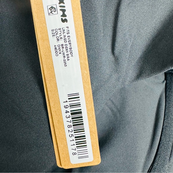 SKIMS NWT Onxy Fits Everybody Unlined Demi Bra Size 44DDD - Picture 4 of 7